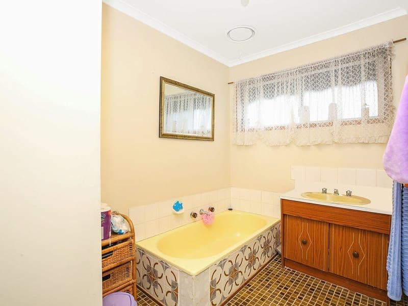 7 Nicholas Street, Colac VIC 3250, Colac - Thumbnail 8