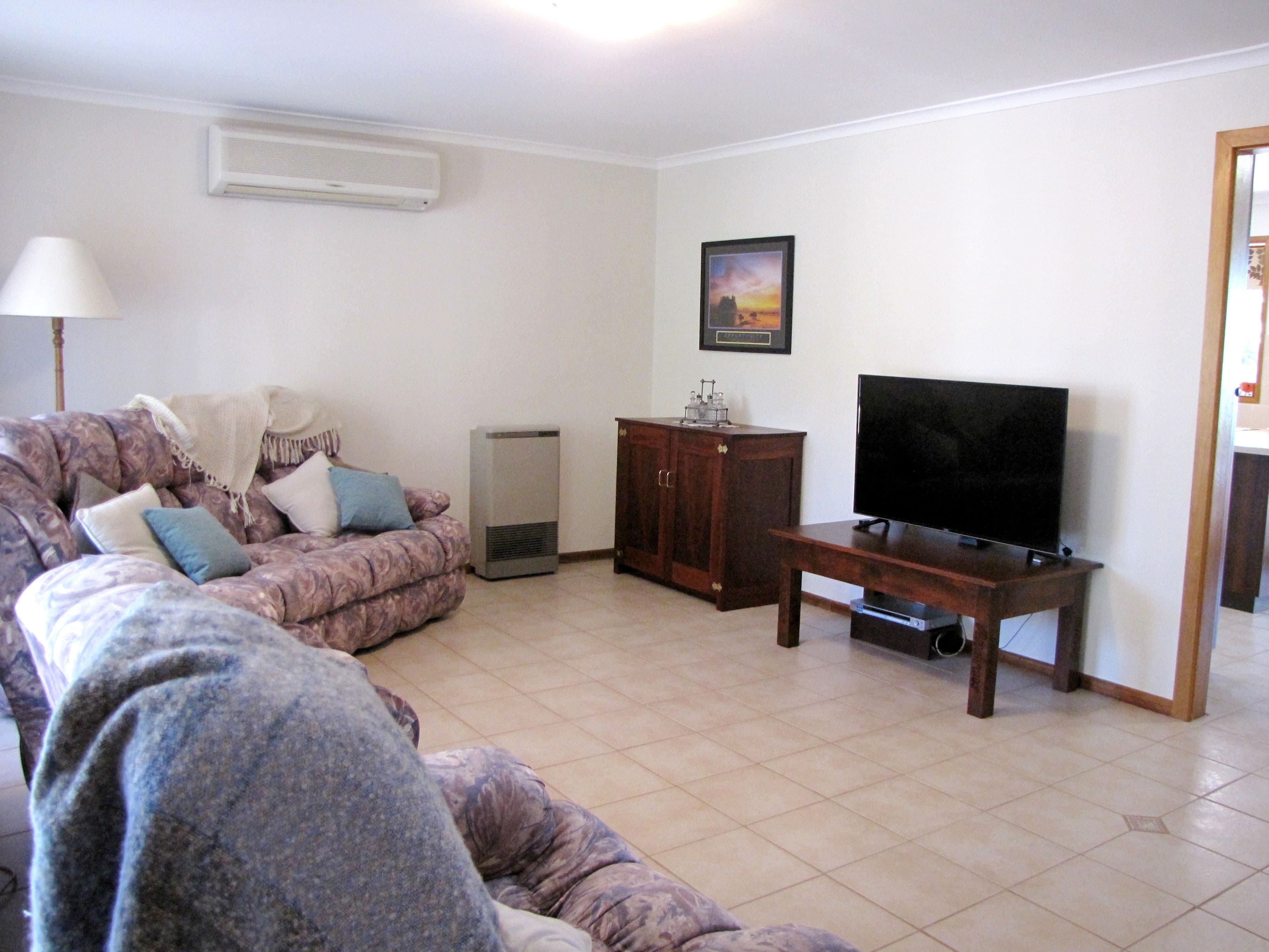 17 Laffer Street, Loxton SA 5333, Loxton - Thumbnail 3