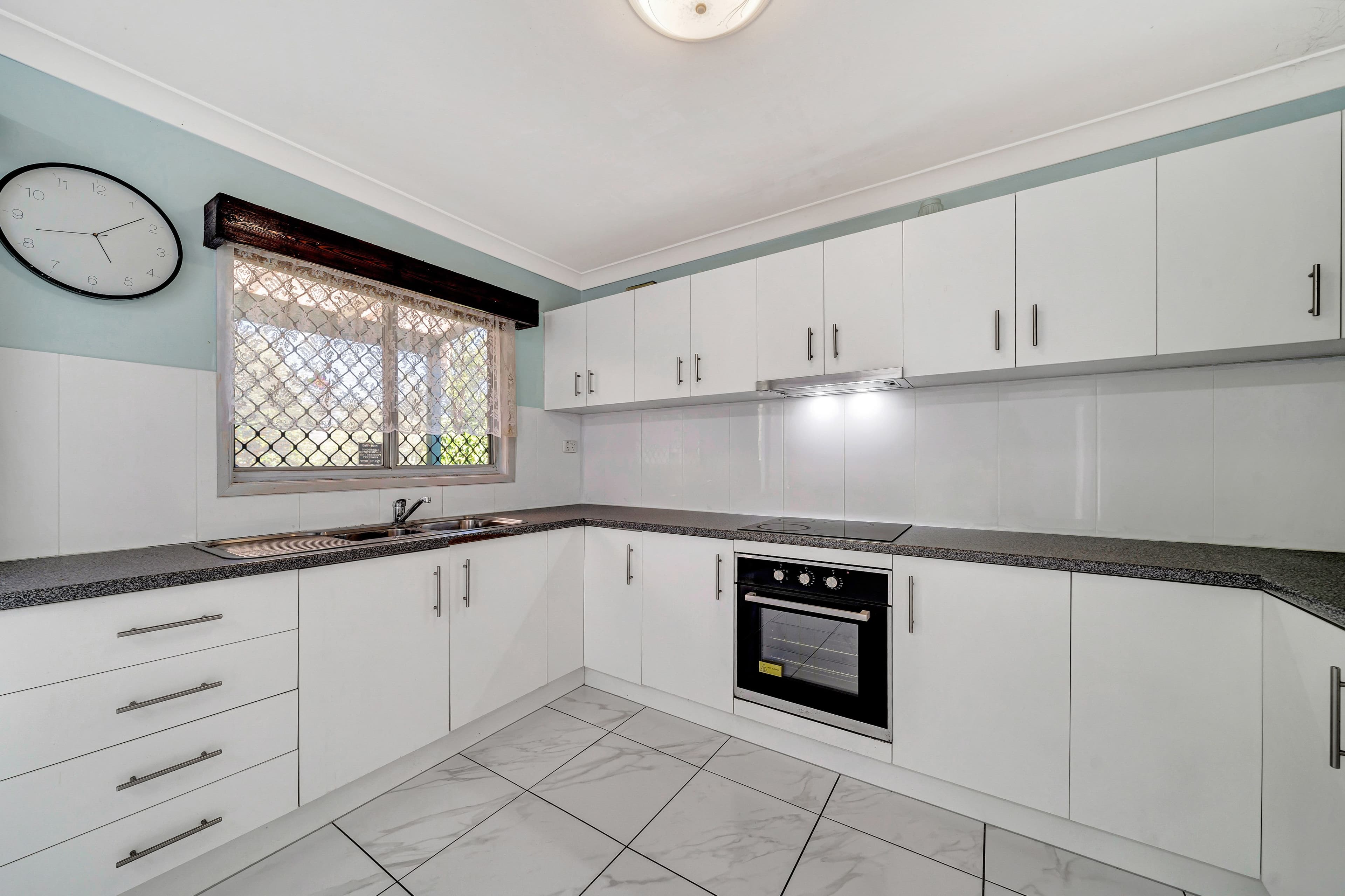 26 Gilia Street, Kingston QLD 4114, Kingston - Thumbnail 3