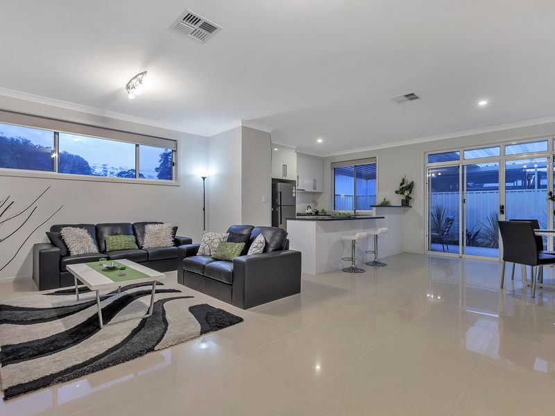 8B Firth Avenue, Northfield SA 5085, Northfield - Thumbnail 2