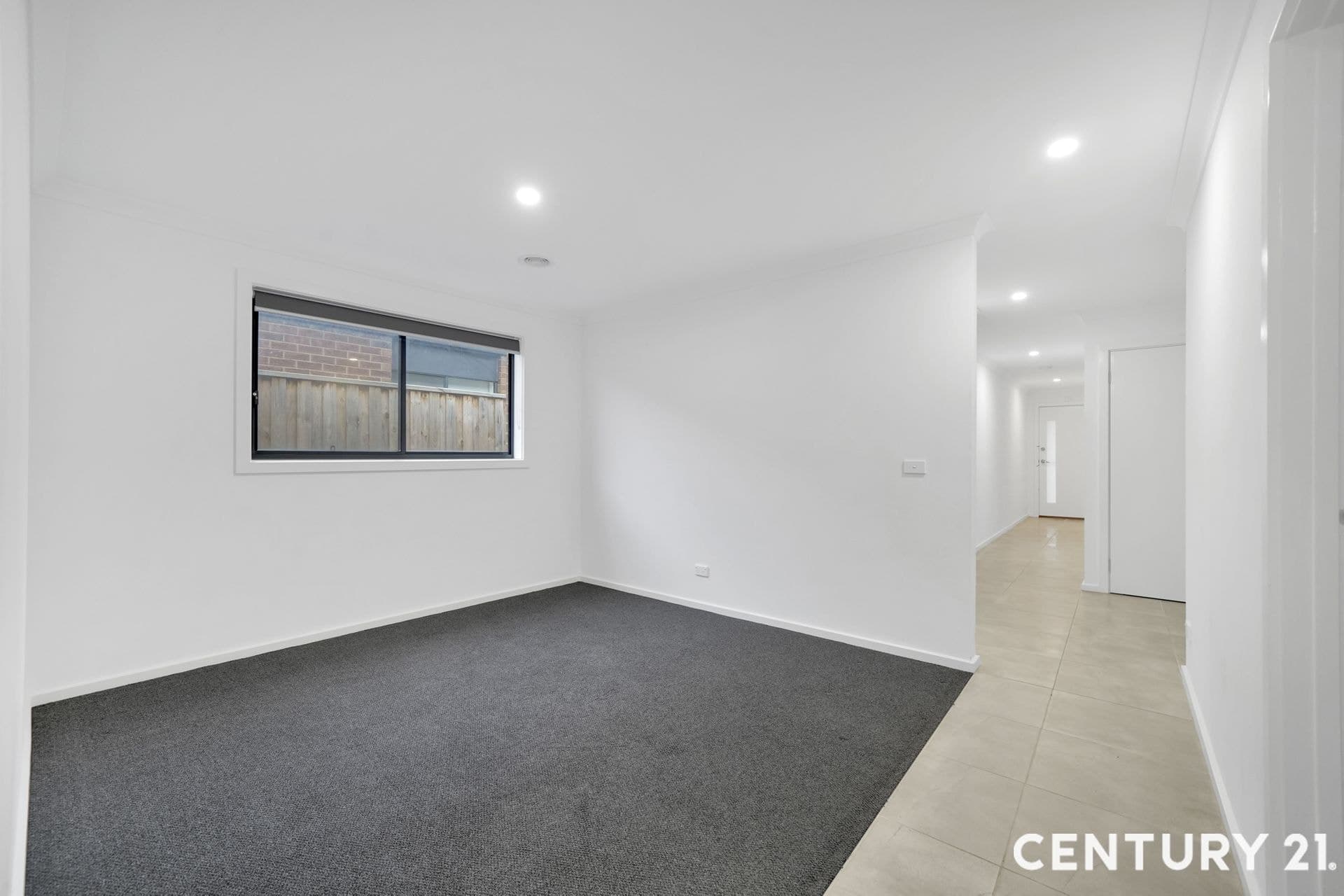 Suite 4 241-244 Caroline Springs Blvd, Caroline Springs, VIC, 3023, Rockbank - Thumbnail 7