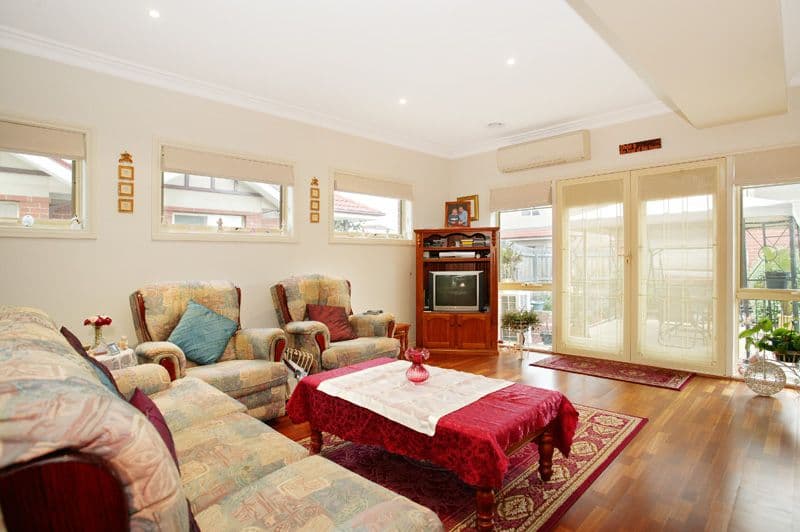 84-86 Pine Street, RESERVOIR VIC 3073, Reservoir - Thumbnail 3