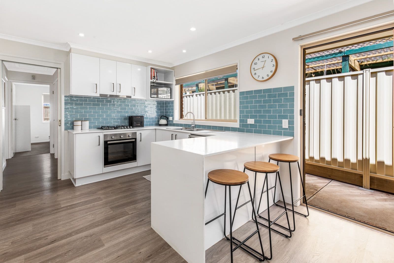 11 Flemington Crescent, Werribee VIC 3030, Werribee - Thumbnail 2