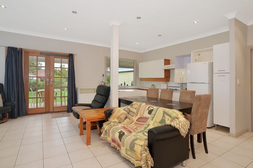 15 Edward Street, Barrack Heights - Thumbnail 3