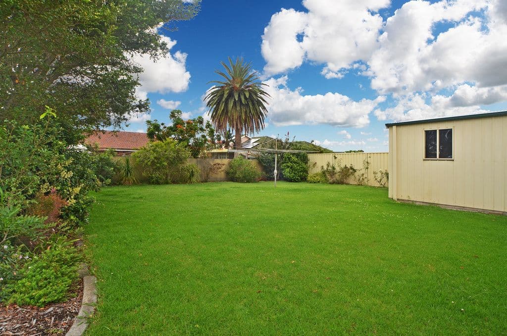 15 Edward Street, Barrack Heights - Thumbnail 8