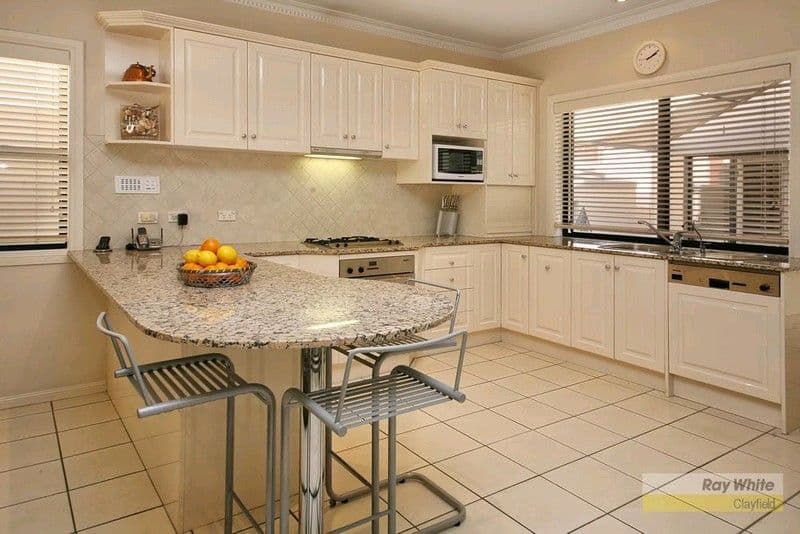 102 Barlow Street, CLAYFIELD QLD 4011, Clayfield - Thumbnail 5