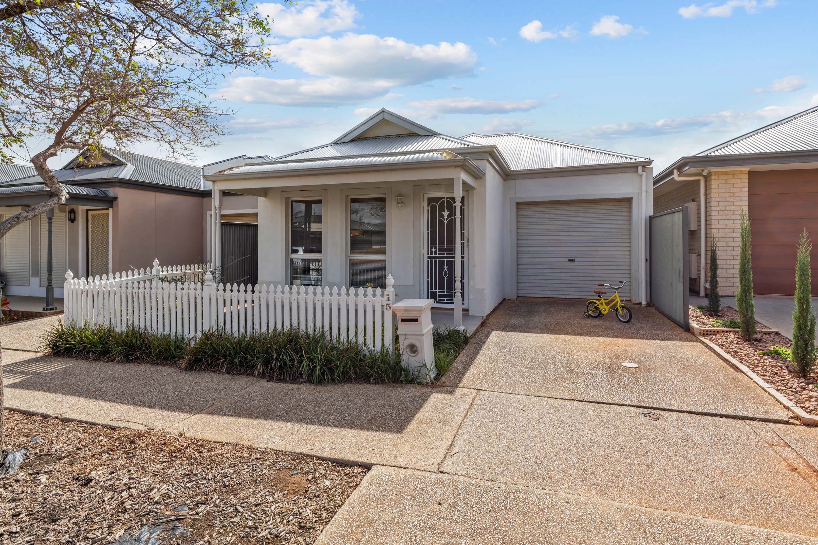 15 Hawick Avenue, Blakeview SA 5114, Blakeview - Thumbnail 2