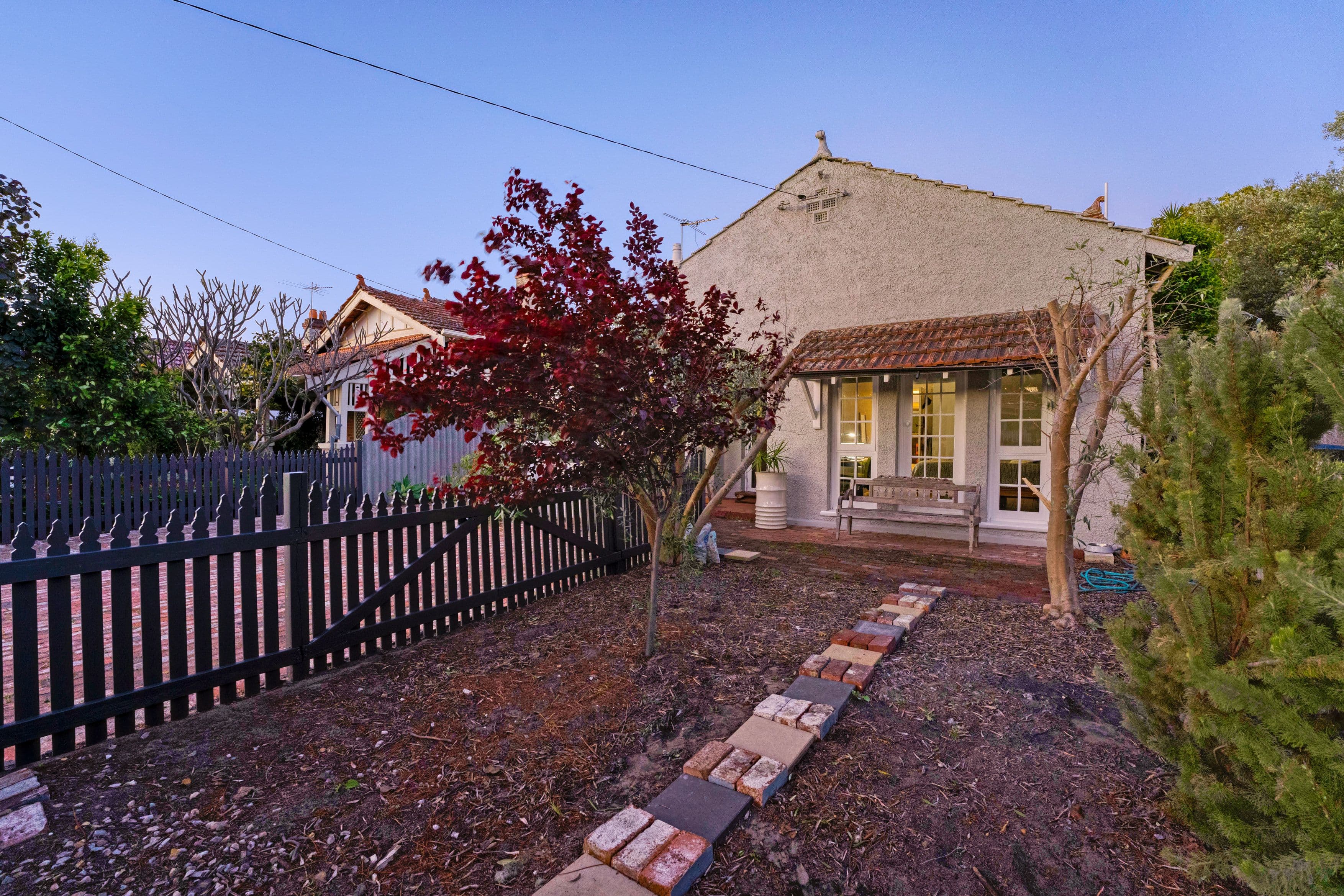 182 Crawford Road, Inglewood WA 6052, Inglewood - Thumbnail 2