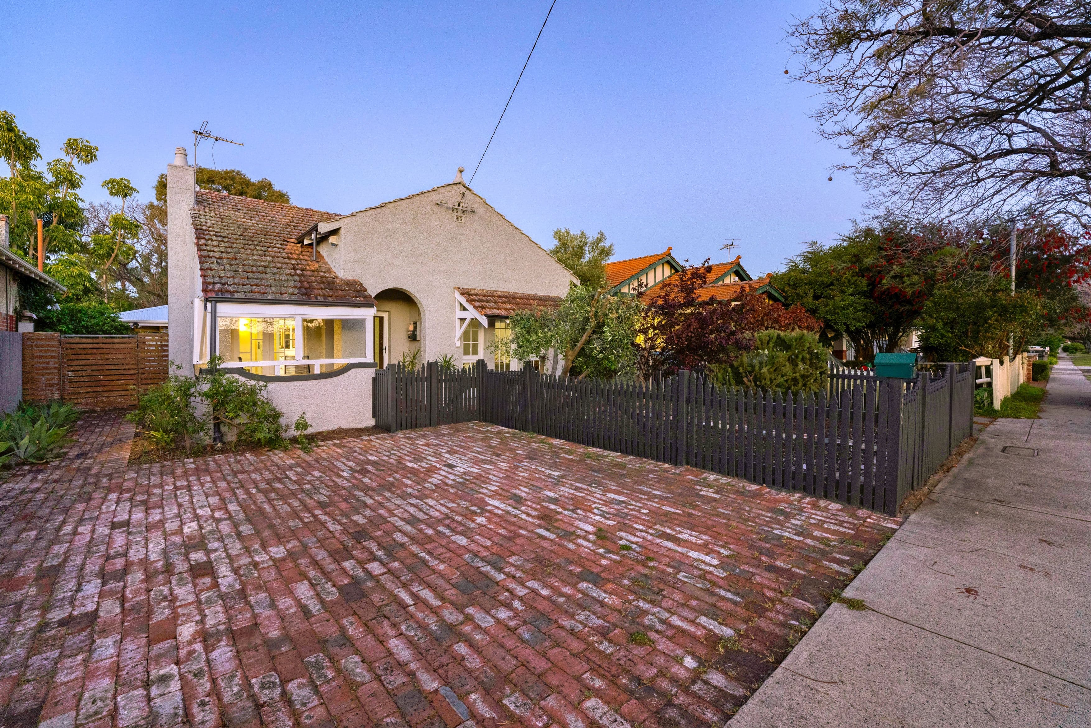 182 Crawford Road, Inglewood WA 6052, Inglewood - Thumbnail 3