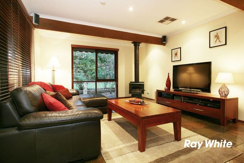32 Merryn Grove, WANTIRNA SOUTH VIC 3152, Wantirna South - Thumbnail 4