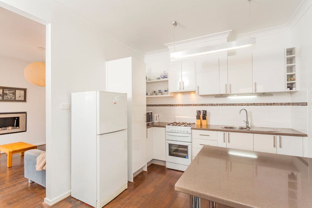 1A Cornish Avenue, BELMONT VIC 3216, Belmont - Thumbnail 2