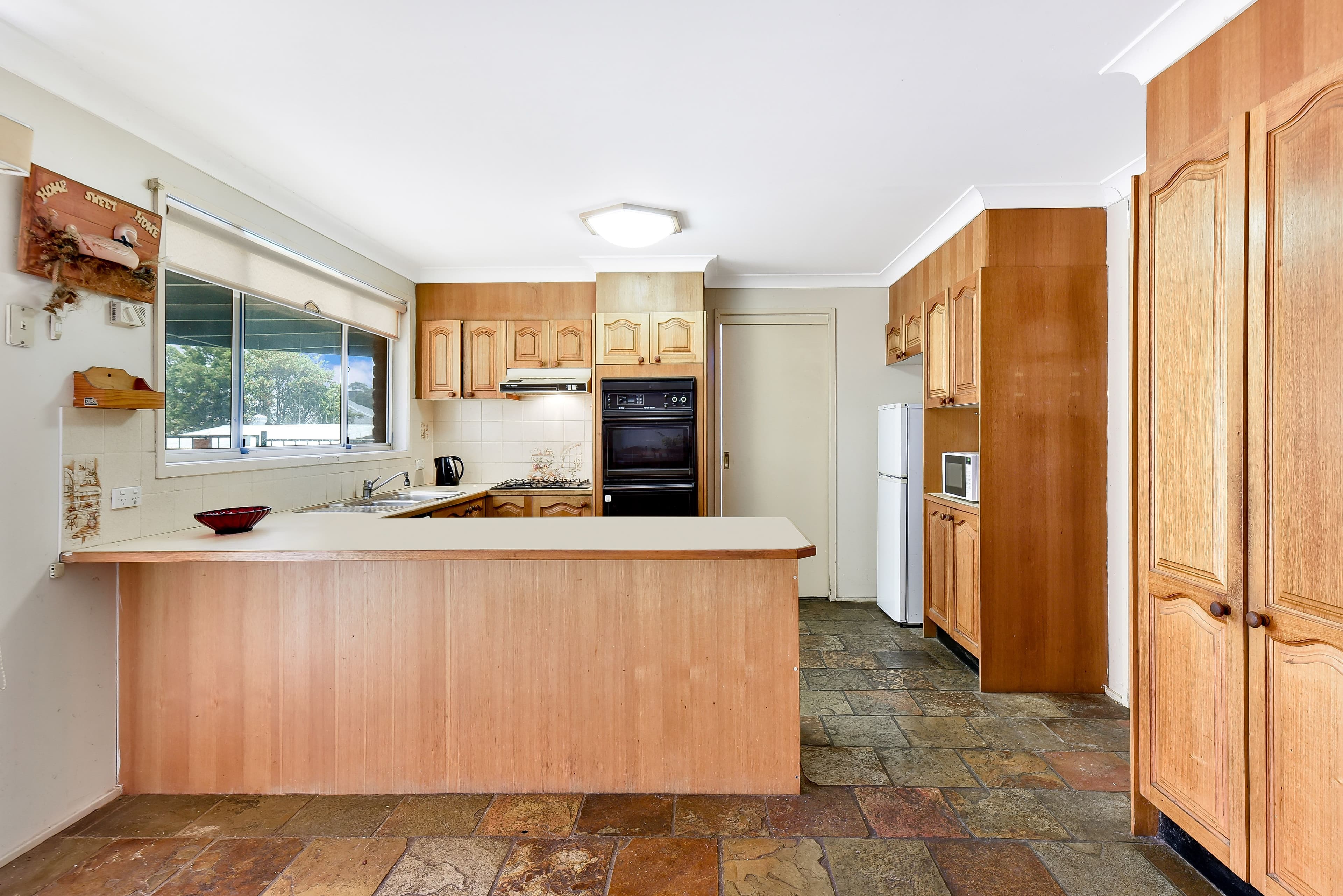 25 Falstaff Place, Rosemeadow - Thumbnail 6