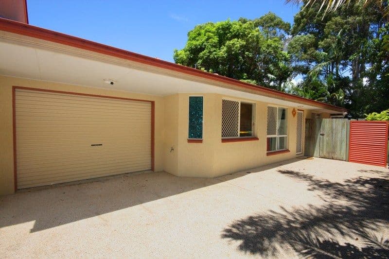75 Yakola Parade, ALEXANDRA HEADLAND QLD 4572, Alexandra Headland - Thumbnail 2