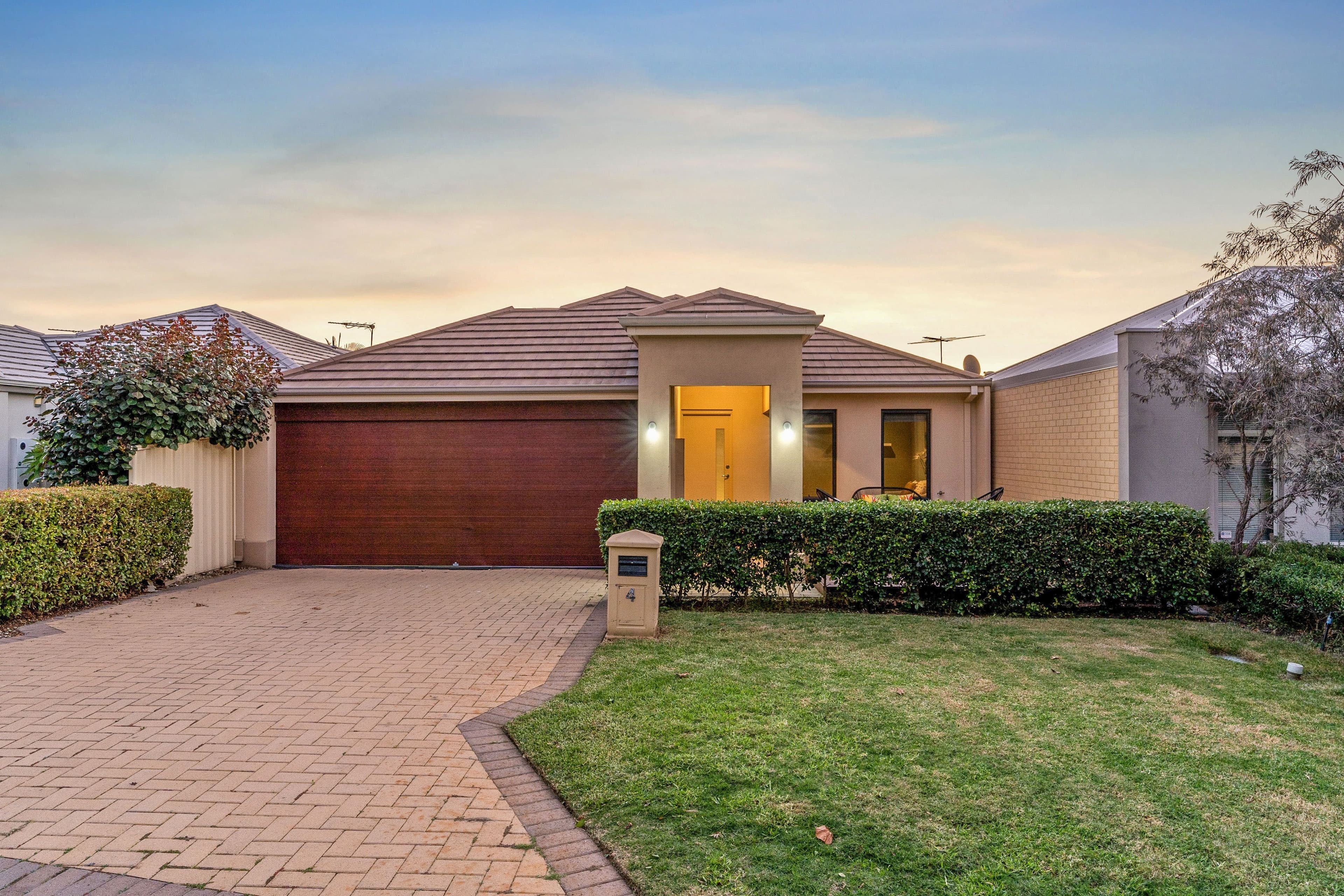 4 Jackson Circuit, Madeley WA 6065, Madeley - Image 1