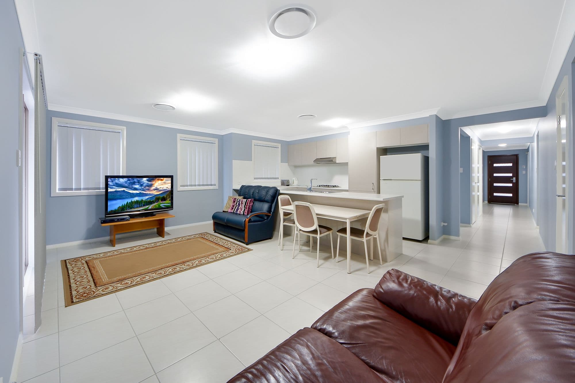 25 Austen Boulevard, Spring Farm - Thumbnail 5