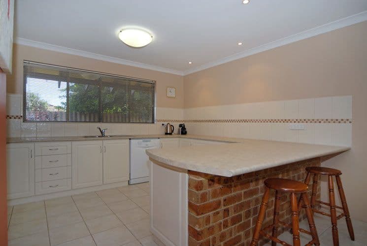 21 Edwards Road, HIGH WYCOMBE WA 6057, High Wycombe - Thumbnail 2