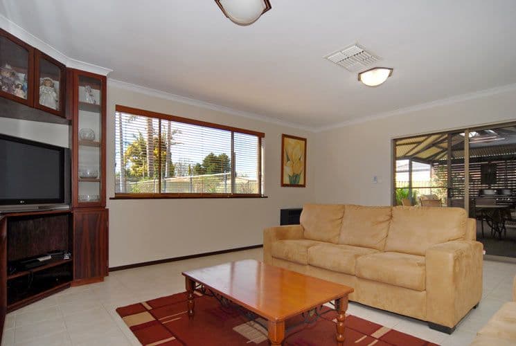 21 Edwards Road, HIGH WYCOMBE WA 6057, High Wycombe - Thumbnail 4