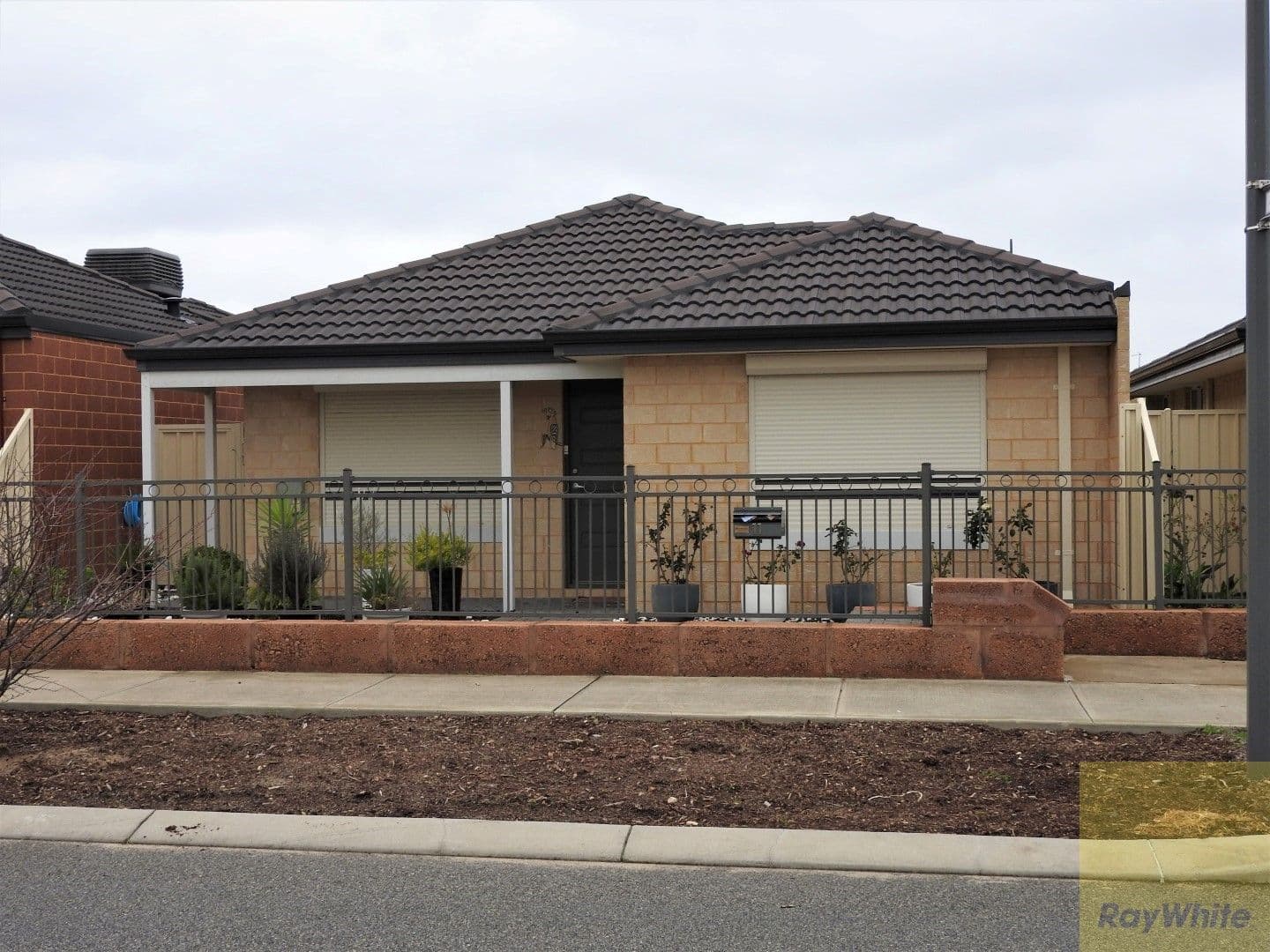 11 Xanthium Circle, Seville Grove WA 6112, Seville Grove - Image 1