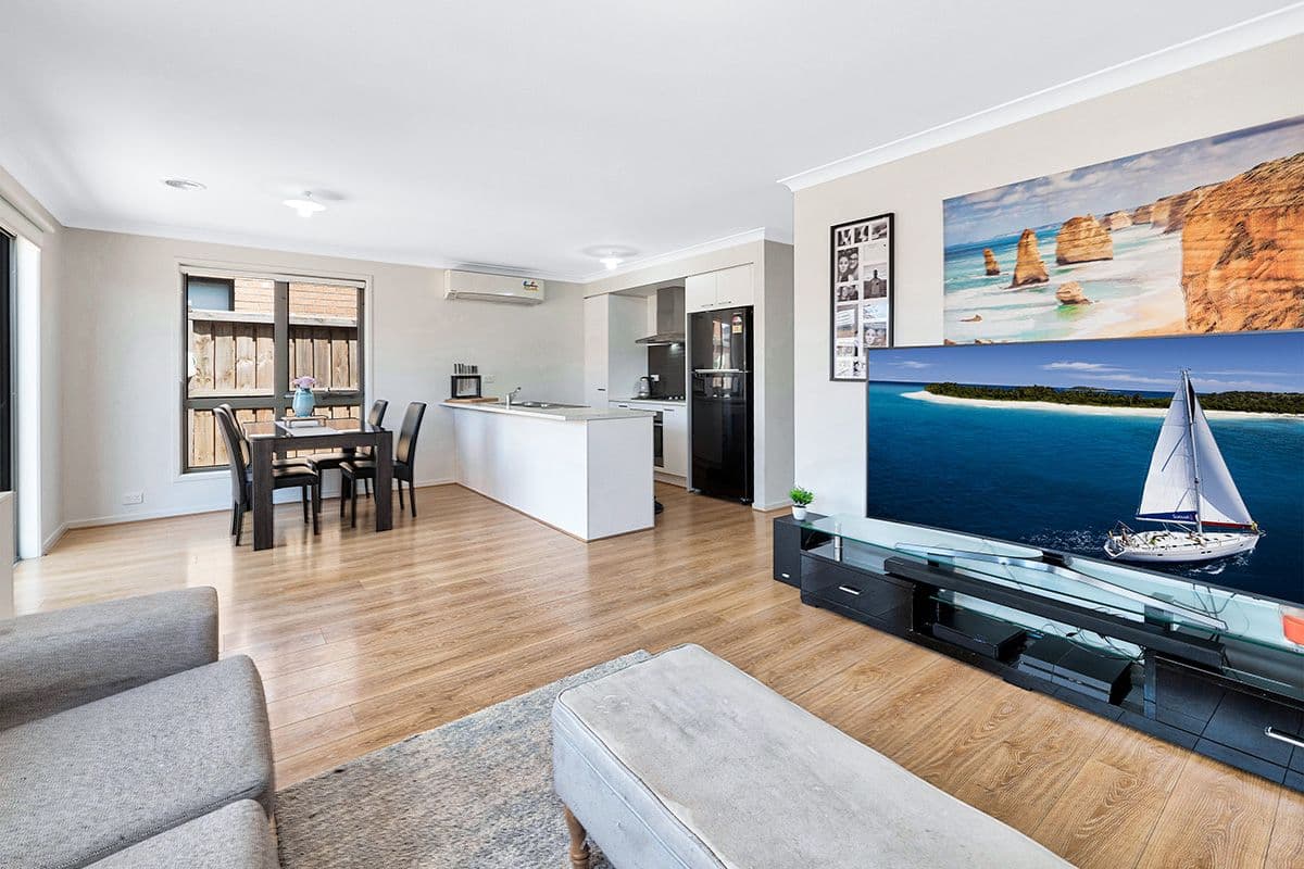 39 Harper Crescent, Cranbourne West VIC 3977, Cranbourne West - Thumbnail 2