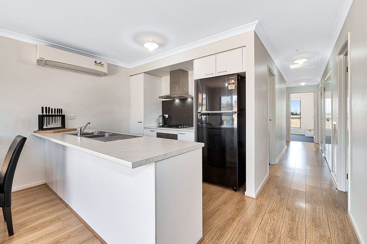 39 Harper Crescent, Cranbourne West VIC 3977, Cranbourne West - Thumbnail 7