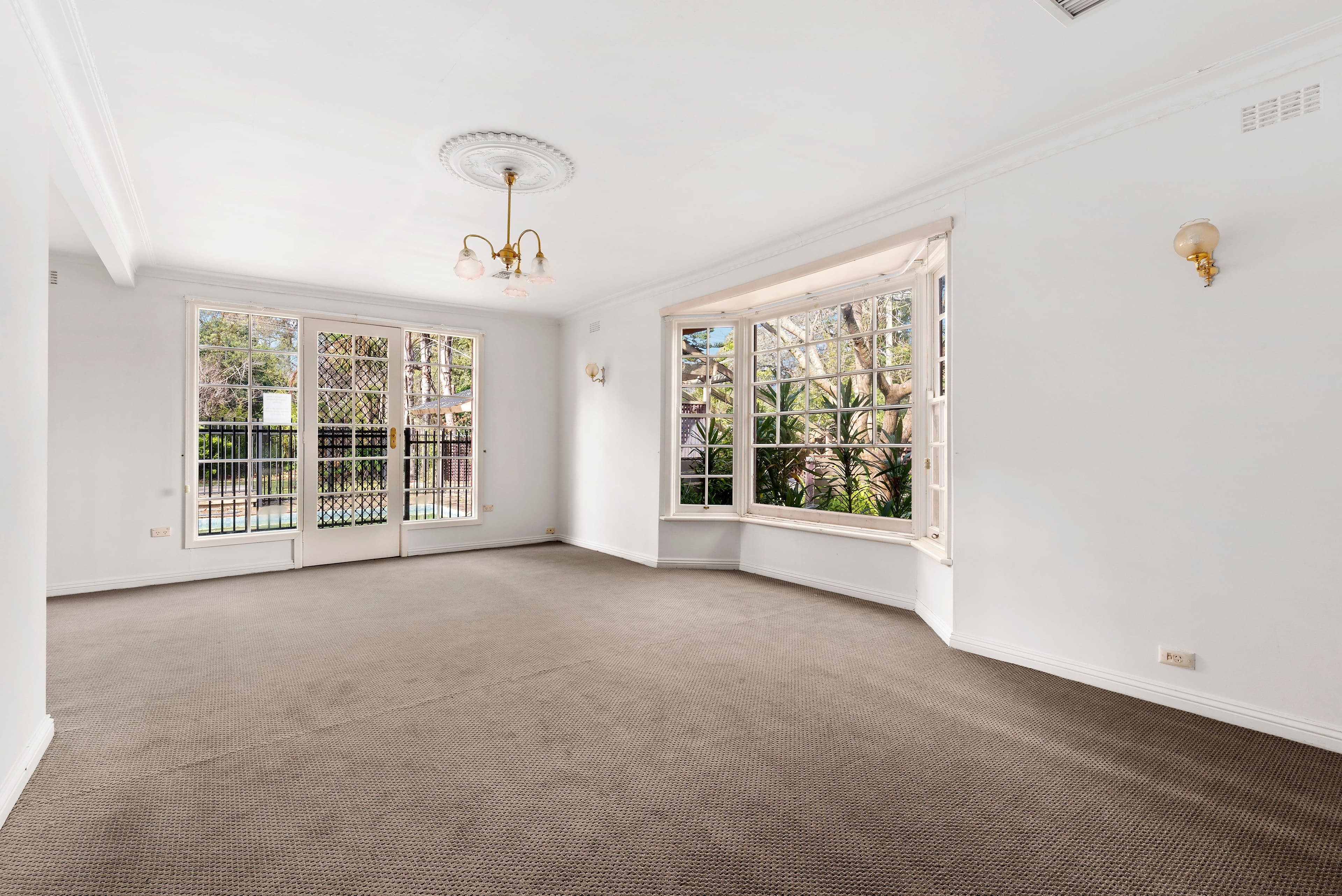 145 Warrandyte Road, Ringwood North VIC 3134, Ringwood North - Thumbnail 2
