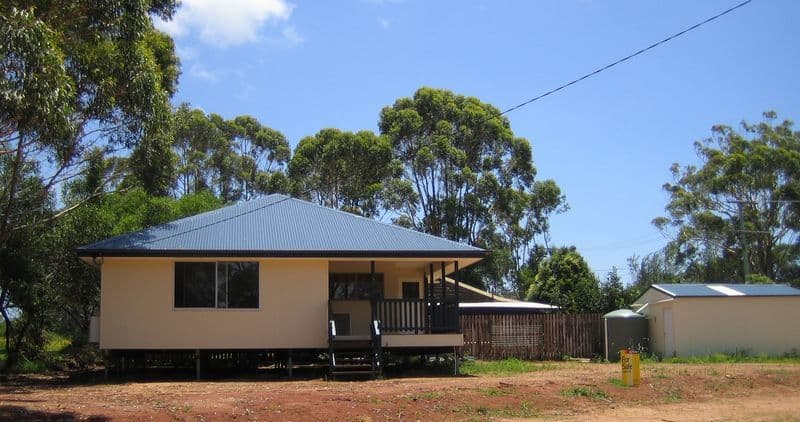 9 Stradbroke Drive, RUSSELL ISLAND QLD 4184, Russell Island - Thumbnail 2