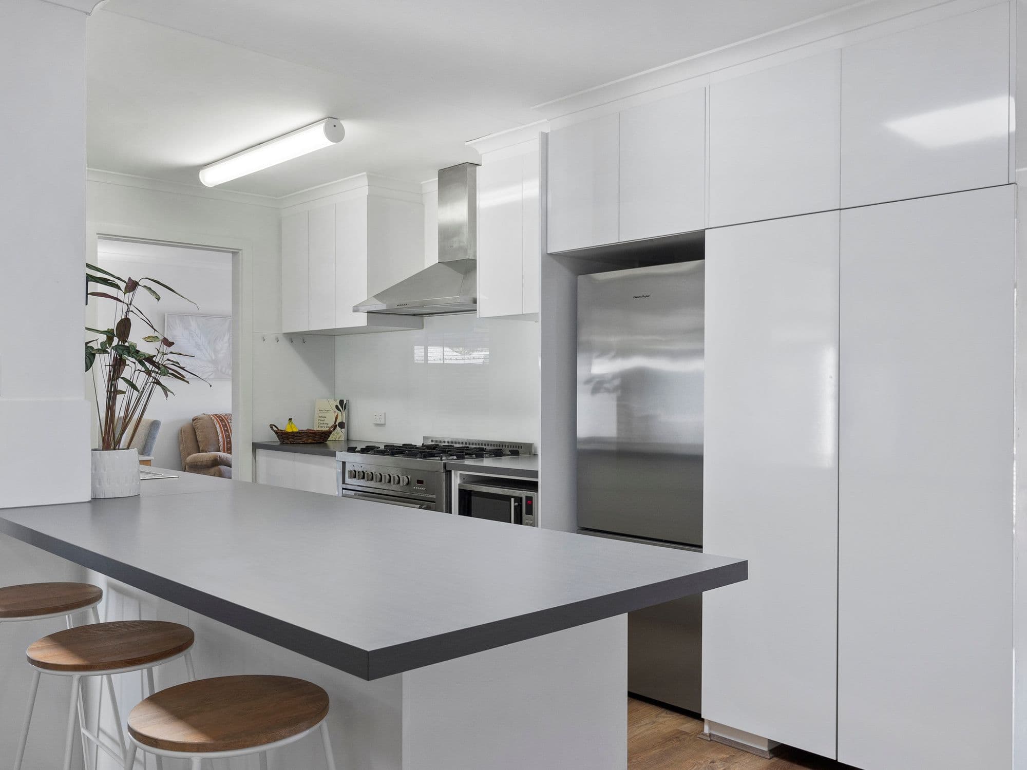 10 Elmgrove Street, Aberfoyle Park SA 5159, Aberfoyle Park - Thumbnail 2