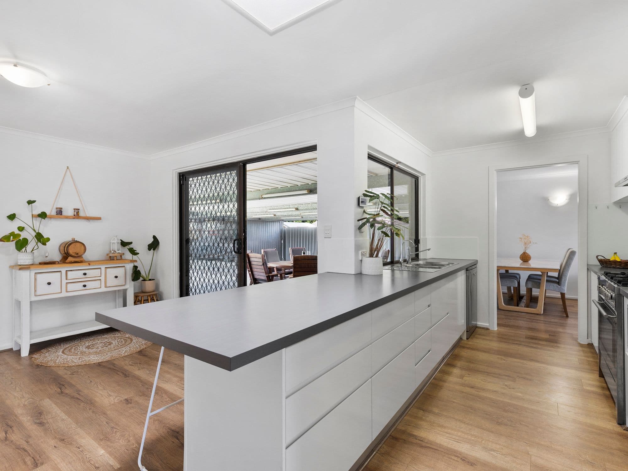 10 Elmgrove Street, Aberfoyle Park SA 5159, Aberfoyle Park - Thumbnail 4