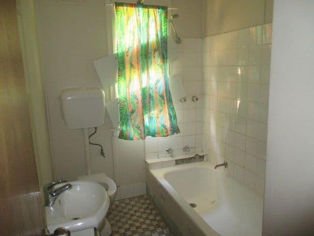 8 Greene Avenue, Coonamble - Thumbnail 5