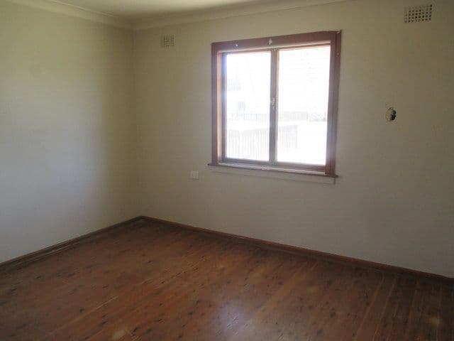 8 Greene Avenue, Coonamble - Thumbnail 7