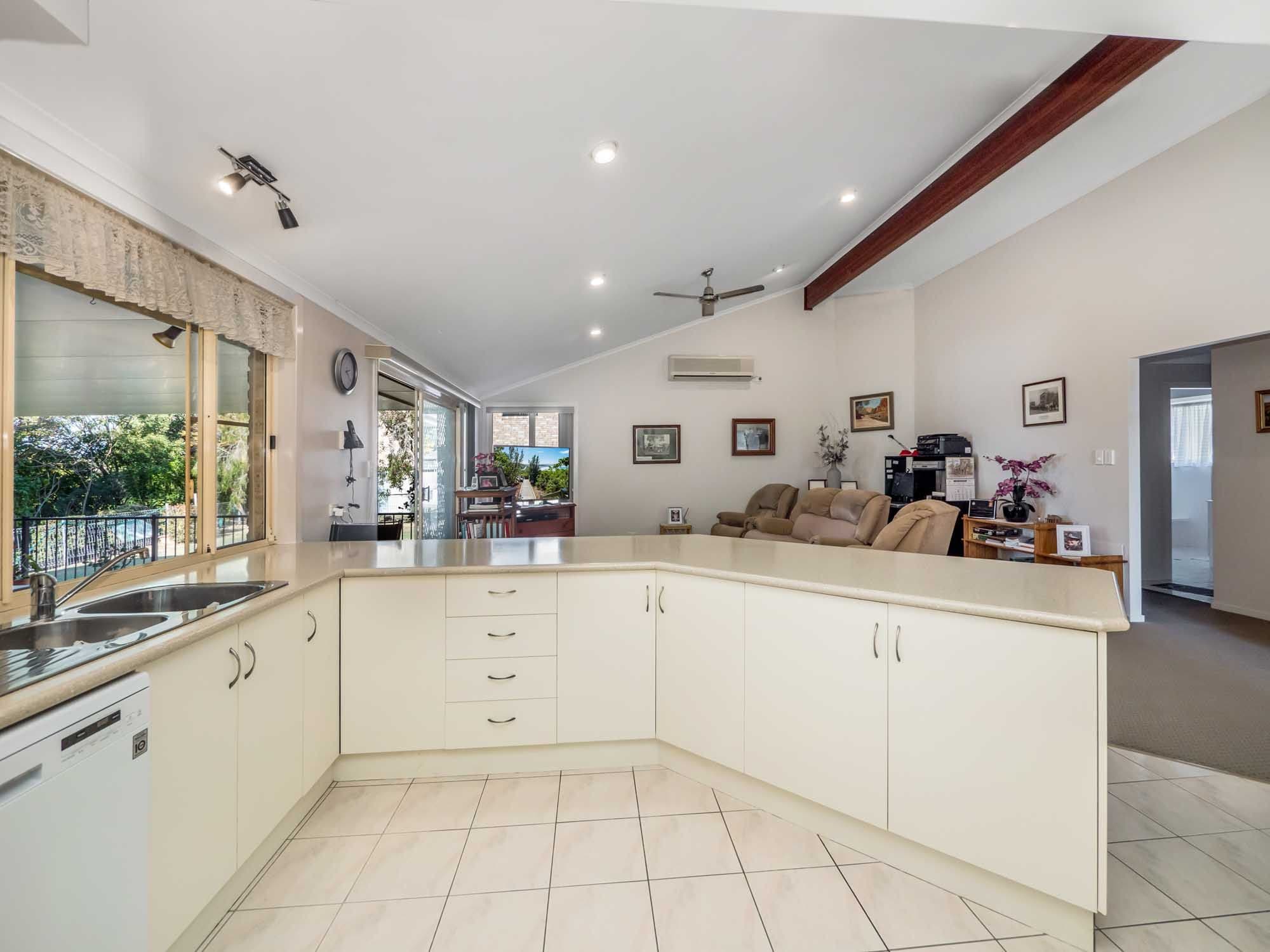 7 Woodland Avenue, Lismore Heights - Thumbnail 3