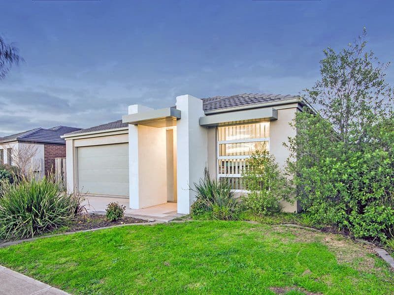 700 Armstrong Road, WYNDHAM VALE VIC 3024, Wyndham Vale - Thumbnail 2