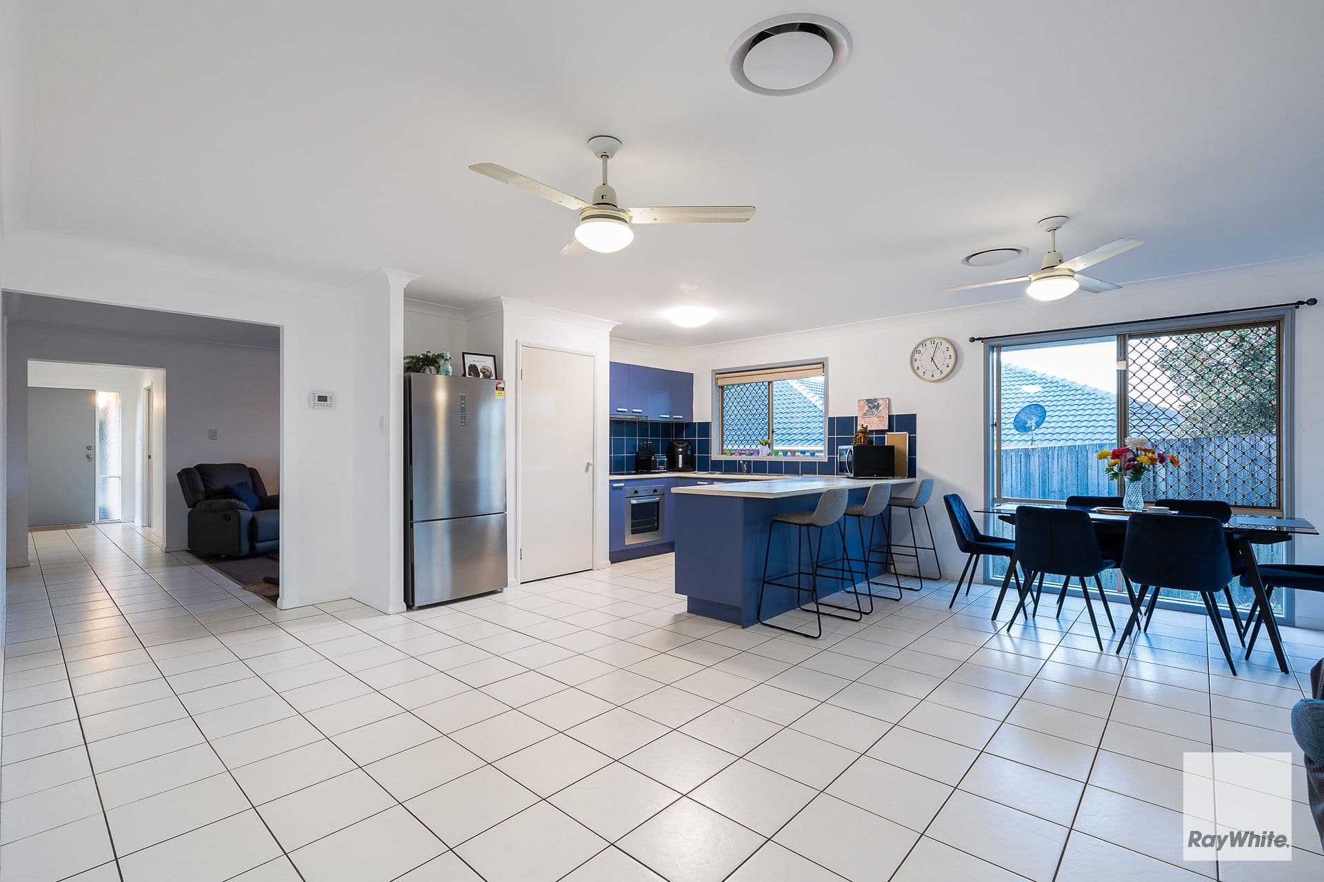 20 Lime Street, Redland Bay QLD 4165, Redland Bay - Thumbnail 2
