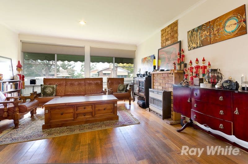 44 Illowa Street, MORNINGTON VIC 3931, Mornington - Thumbnail 2