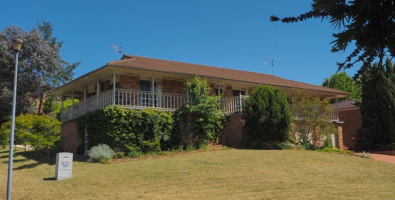 6 Lorimer Street, Llanarth - Image 1