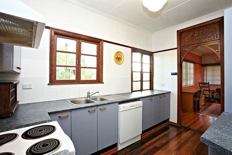 117 Morehead Avenue, NORMAN PARK QLD 4170, Norman Park - Thumbnail 2