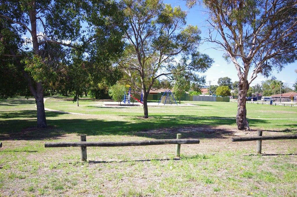 7 Fieldgate Square, BALGA WA 6061, Balga - Thumbnail 2
