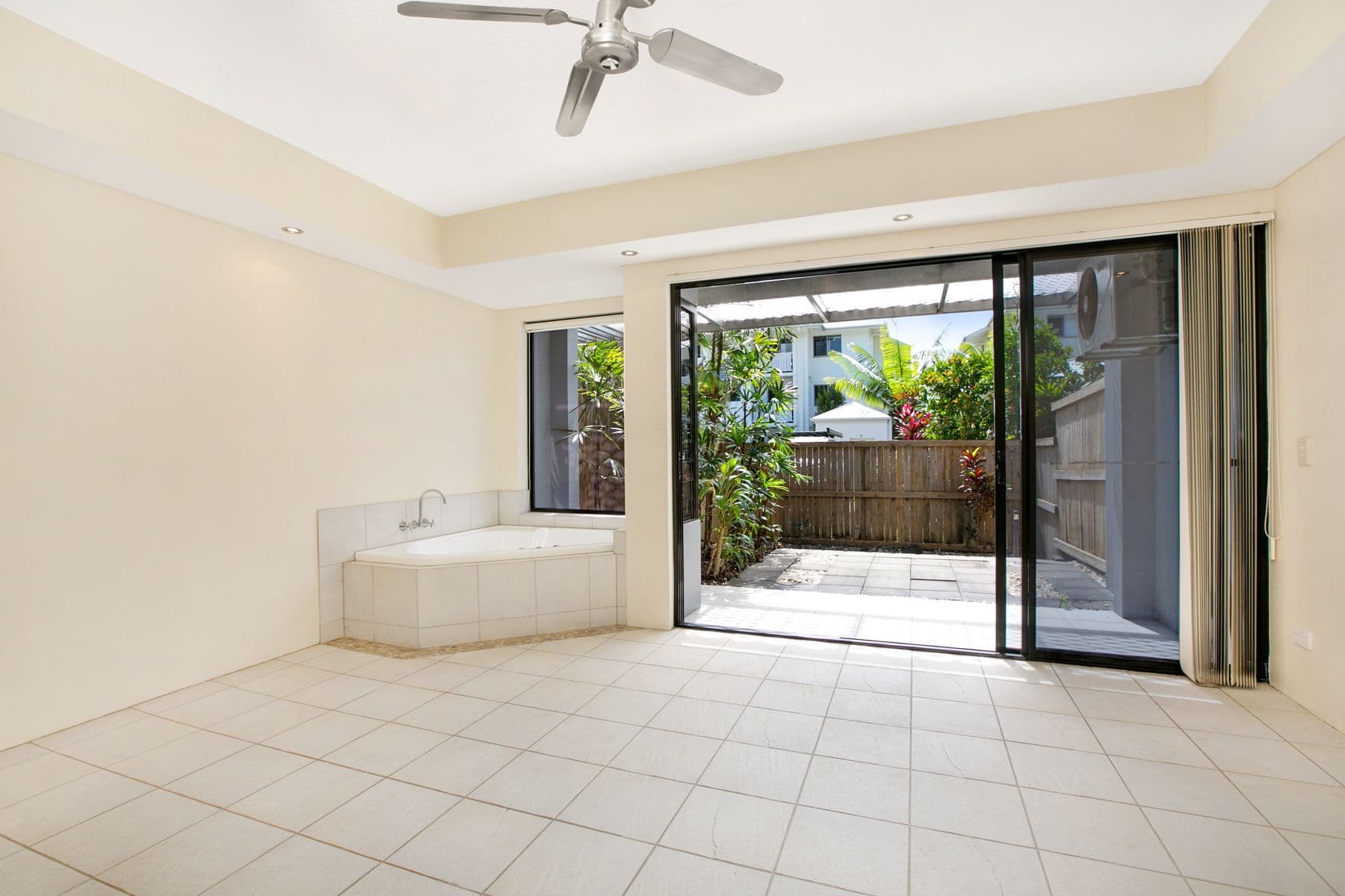 22 Oyster Court, Trinity Beach QLD 4879, Trinity Beach - Thumbnail 8