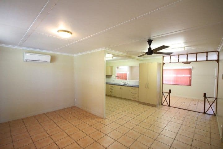 9 Manon Street, ARMSTRONG BEACH QLD 4737, Armstrong Beach - Thumbnail 3