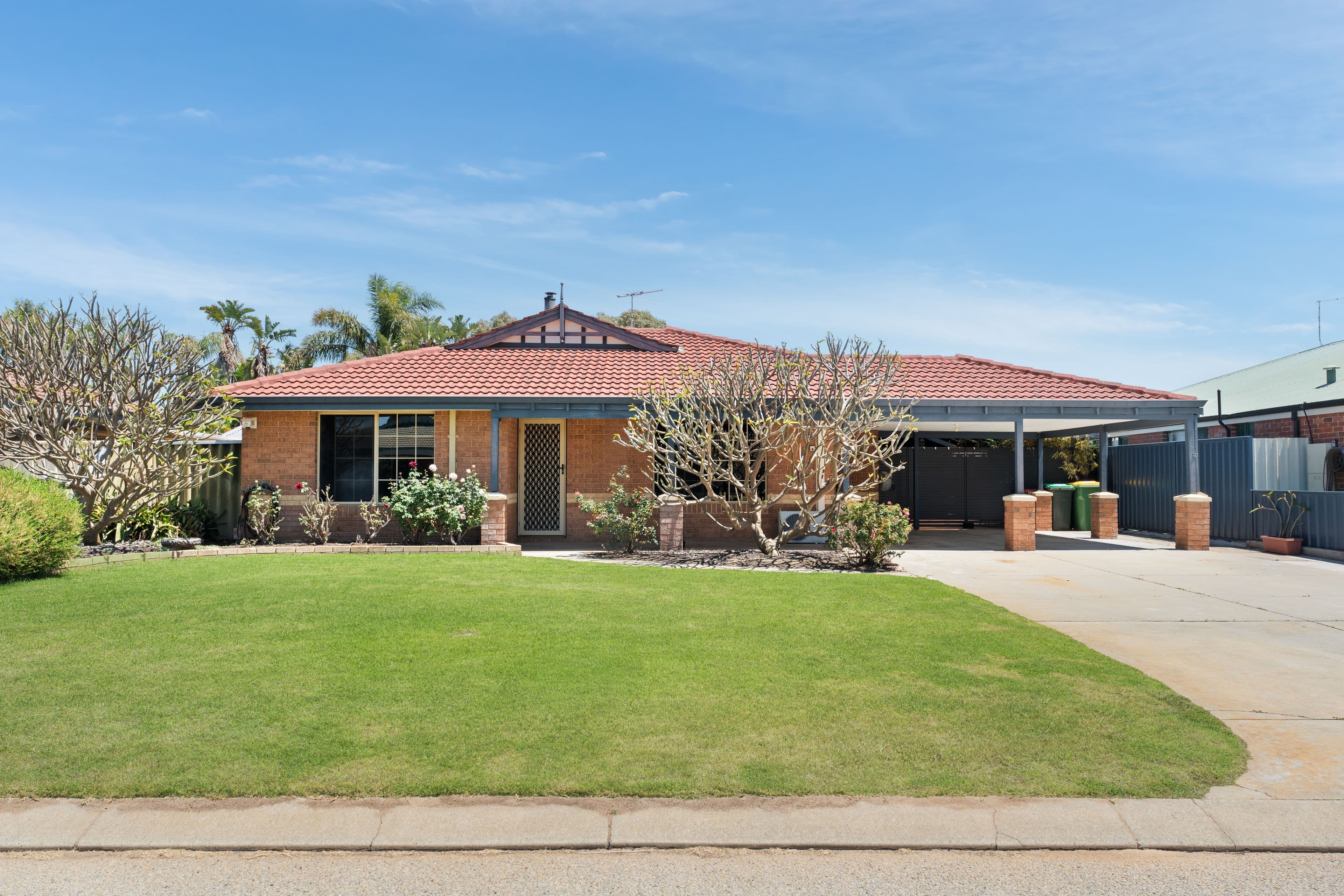 14 Aldinga Place, Waikiki WA 6169, Waikiki - Image 1