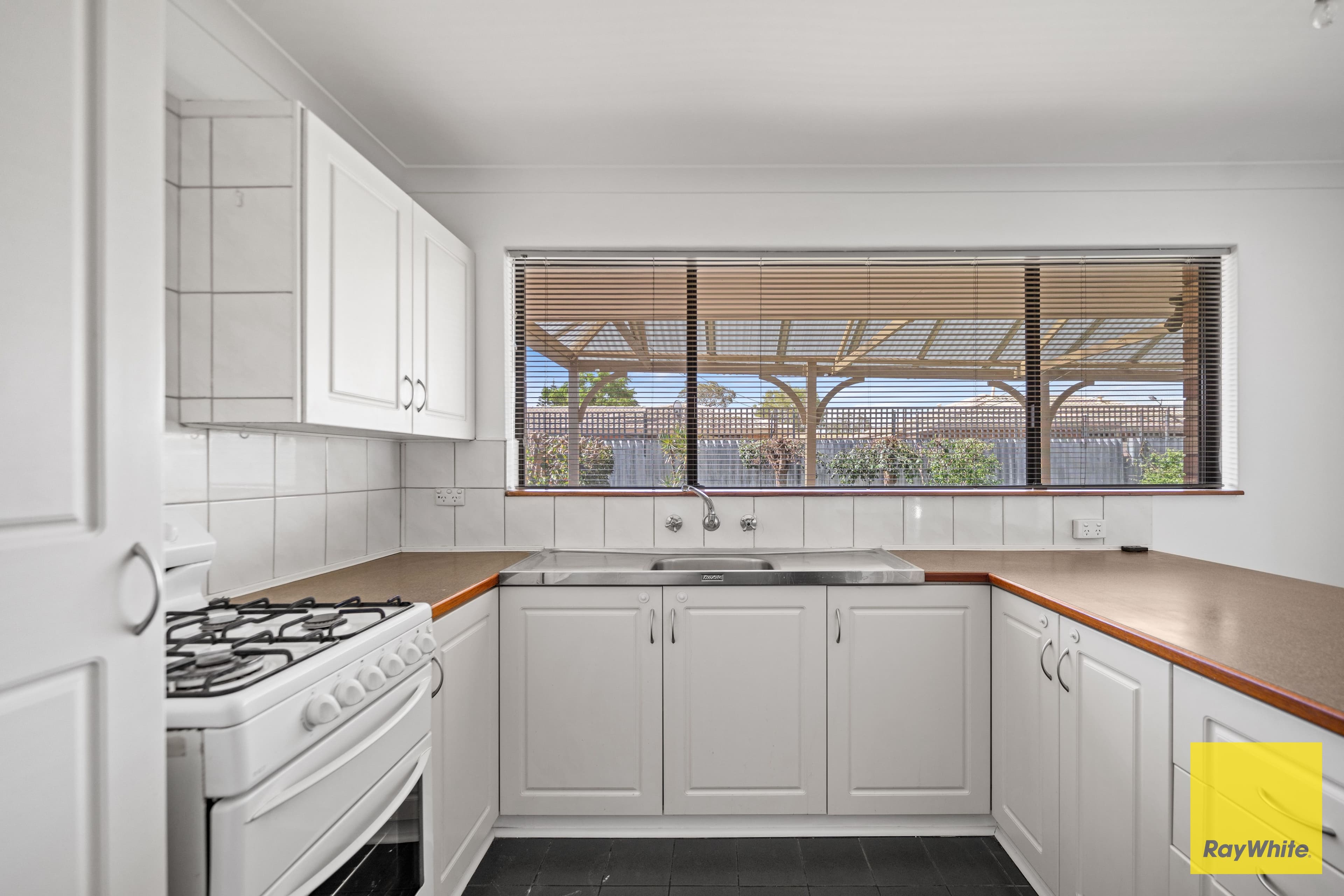 54 Freeland Square, Eden Hill WA 6054, Eden Hill - Thumbnail 4