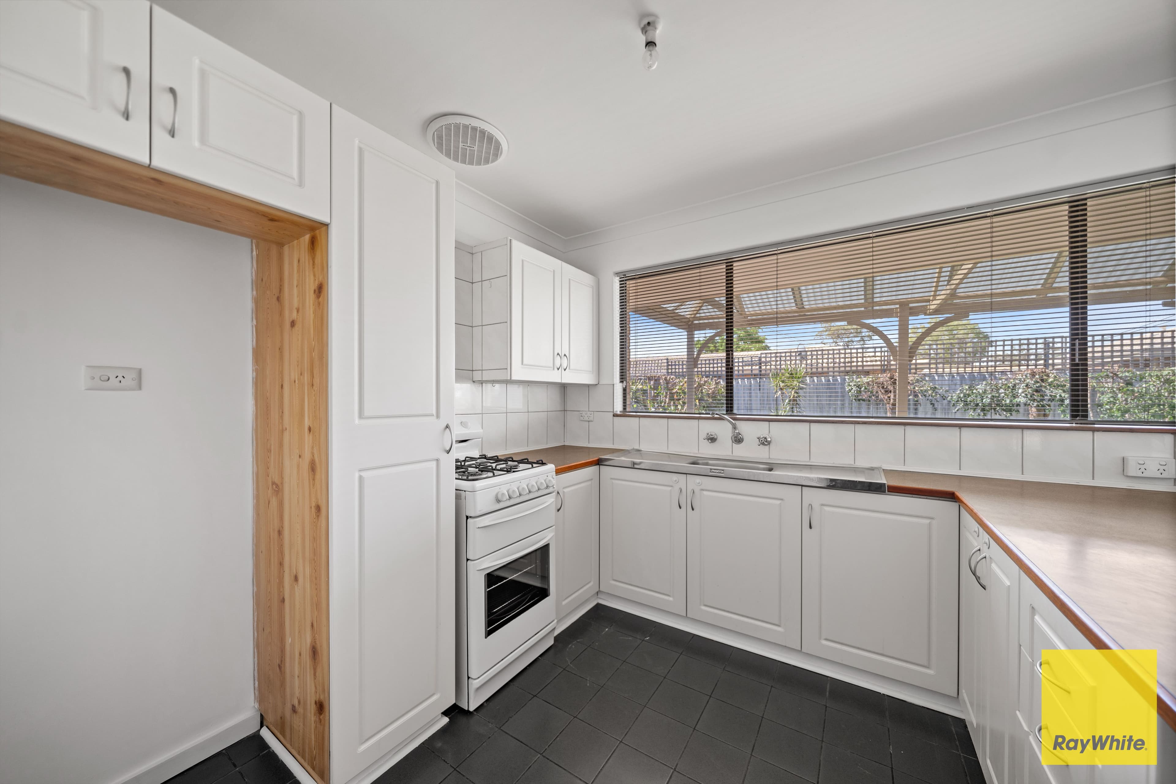 54 Freeland Square, Eden Hill WA 6054, Eden Hill - Thumbnail 6