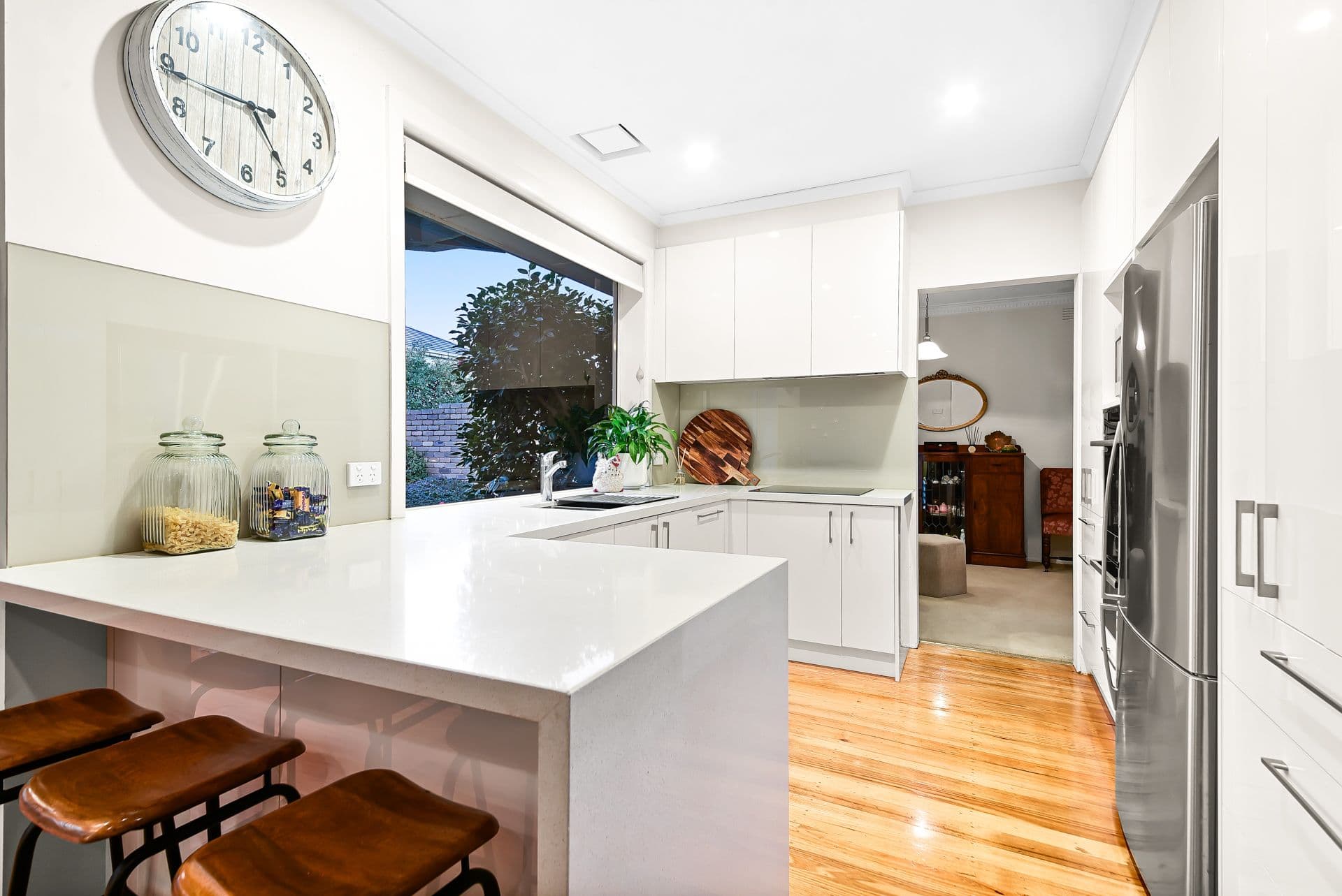 8 Diamond Avenue, Glen Waverley VIC 3150, Glen Waverley - Thumbnail 4