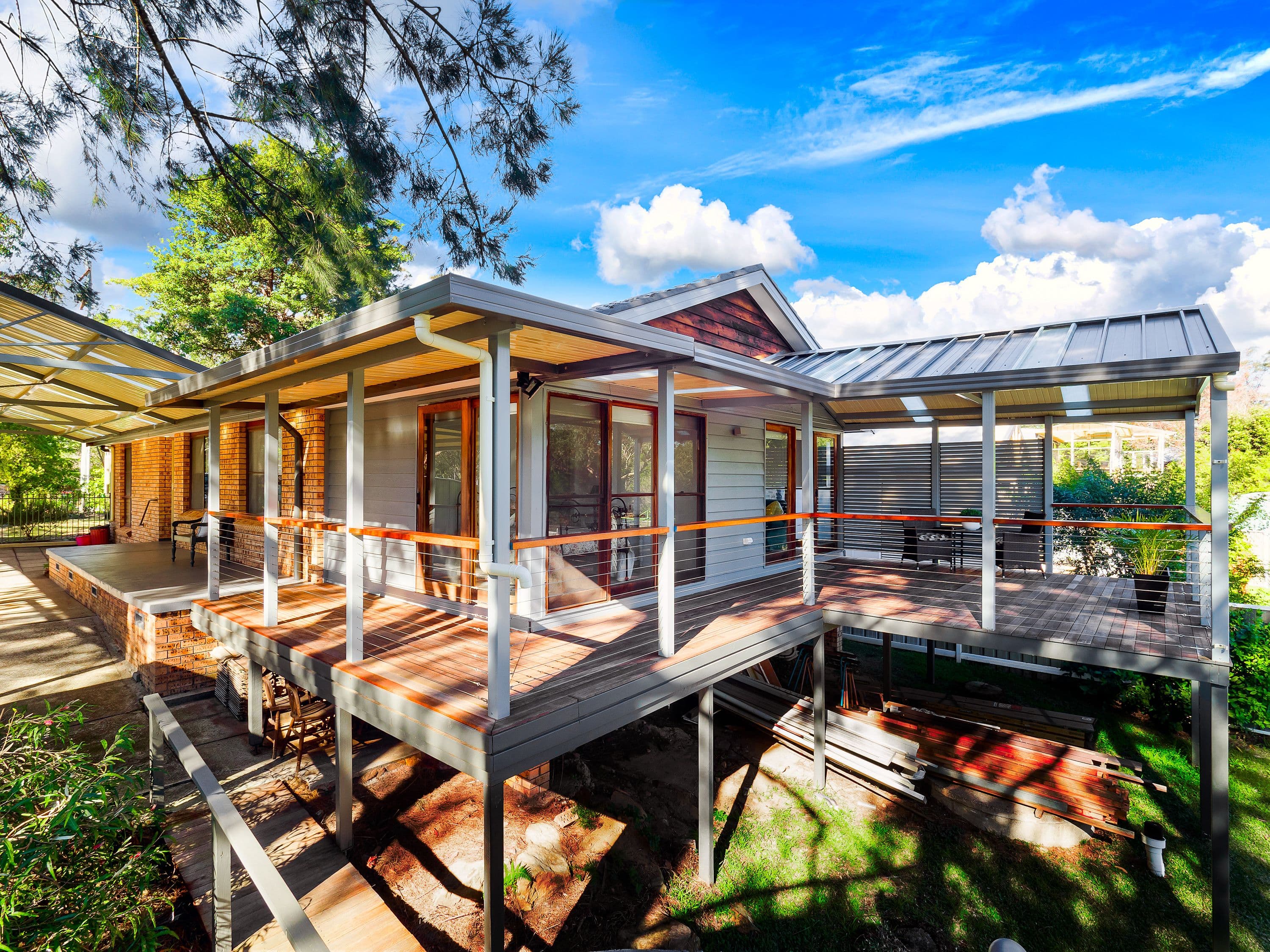 294 Lieutenant Bowen Drive, Bowen Mountain - Thumbnail 2