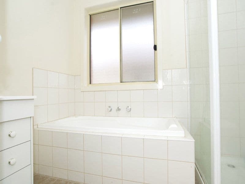19 Pace Circuit, SOUTH MORANG VIC 3752, South Morang - Thumbnail 7