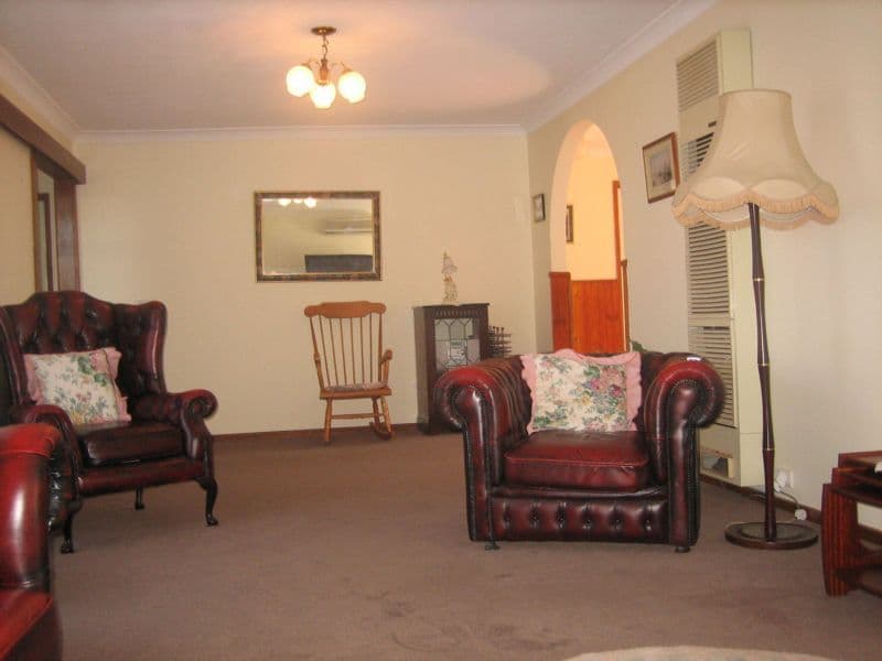 23 Springfield Crescent, HAMPTON PARK VIC 3976, Hampton Park - Thumbnail 2