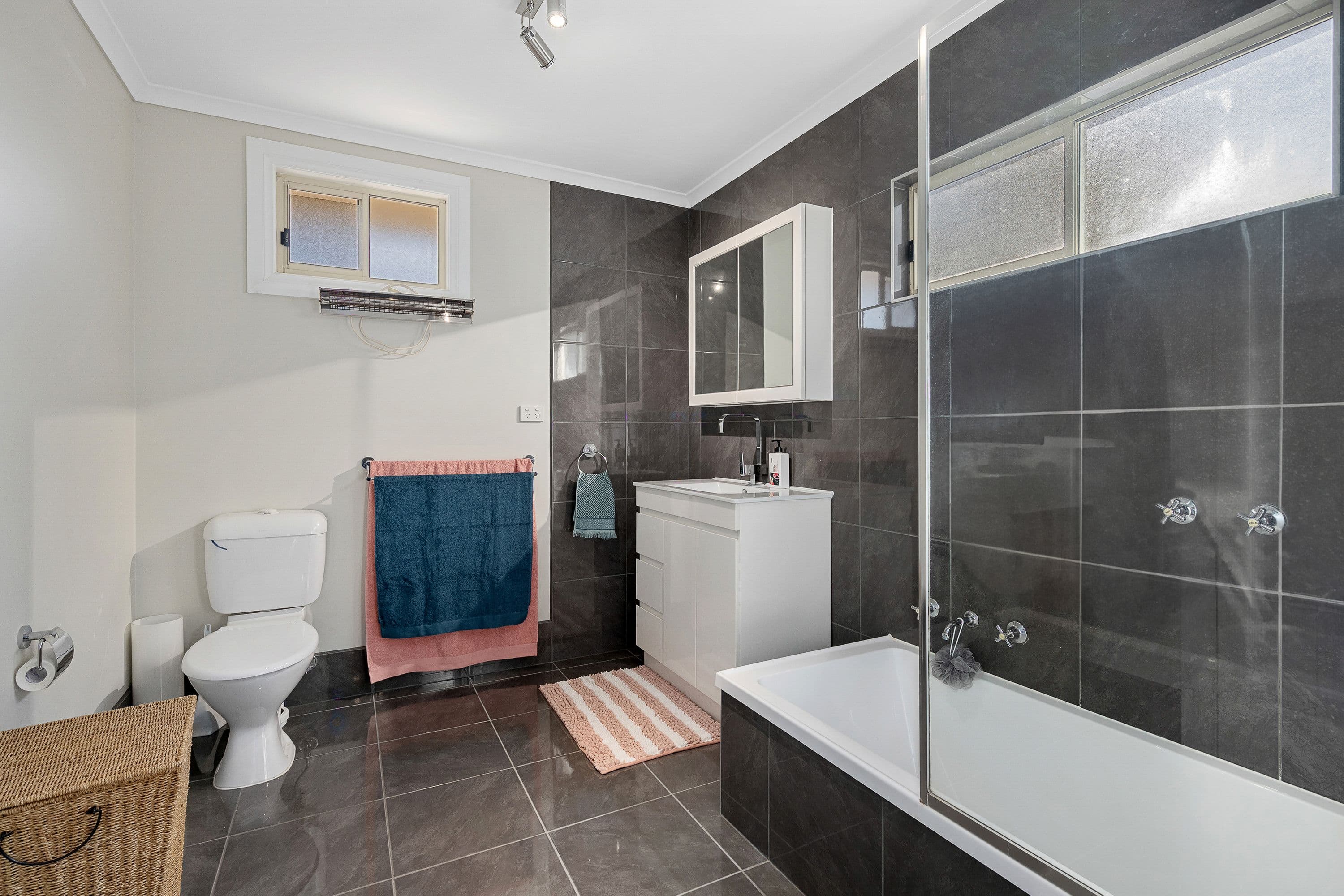 9 Knape Street, Long Gully VIC 3550, Long Gully - Thumbnail 5