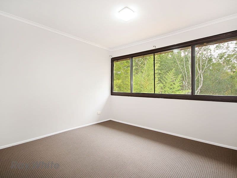 39 Newcomen Street, Indooroopilly QLD 4068, Indooroopilly - Thumbnail 5