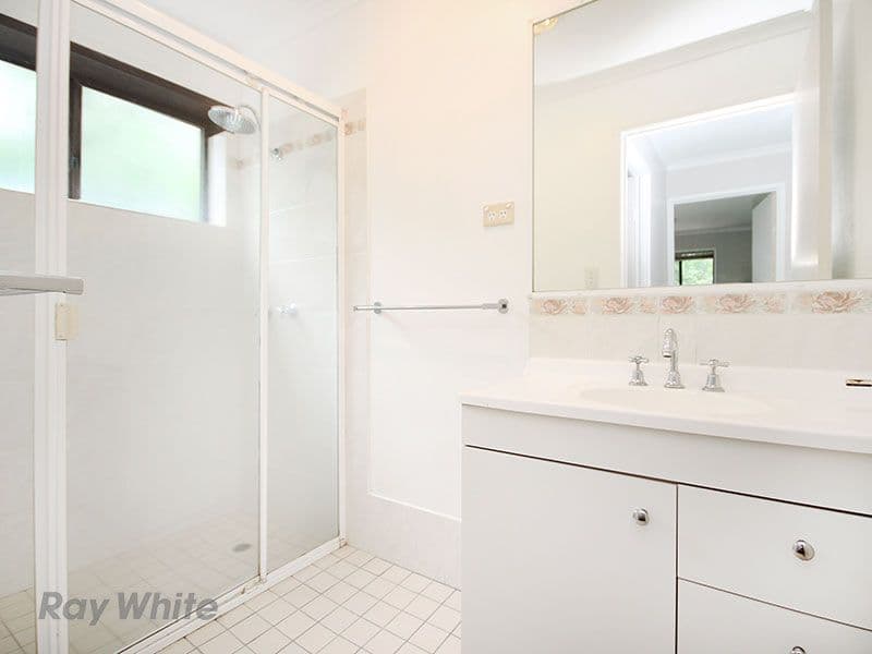 39 Newcomen Street, Indooroopilly QLD 4068, Indooroopilly - Thumbnail 6