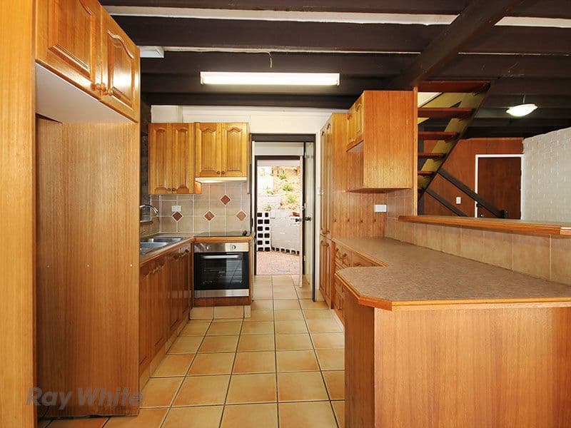 39 Newcomen Street, Indooroopilly QLD 4068, Indooroopilly - Thumbnail 7